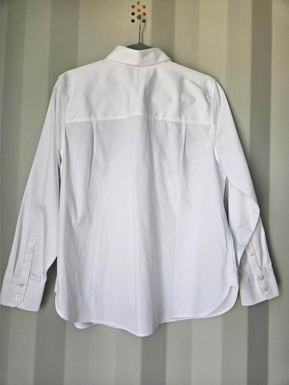 Chico's White Dress Shirt with Navy Blue Embroidered Flourish - Picture 3 of 7
